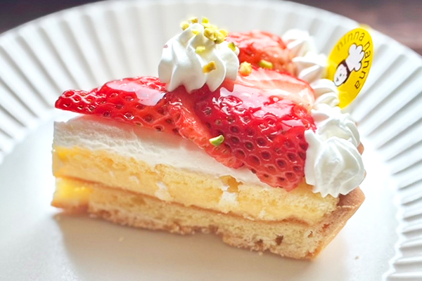 いちごのタルト（カット）